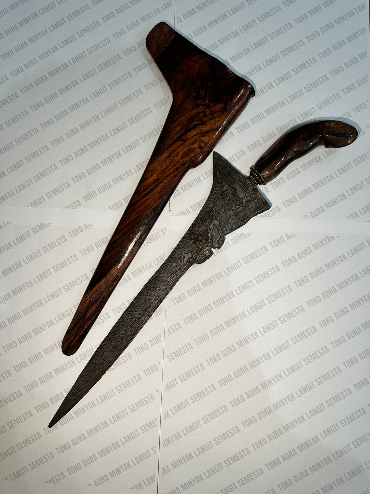 Keris Dewata – Simbol Keanggunan dan Kekuatan Spiritual