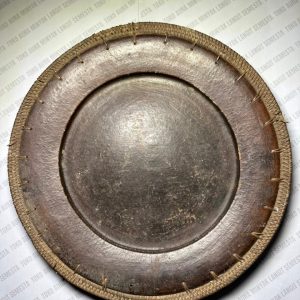 Piring Logam Kuno Tradisional - Artefak Kolektor Bersejarah